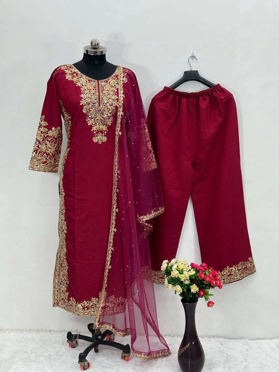 Al Naimat Collection – Traditional Elegance in Gold & Crimson